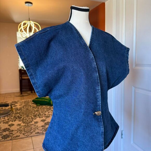 Shein Women's Denim dark wash top with batwing sleeves, size Large - Picture 4 of 8